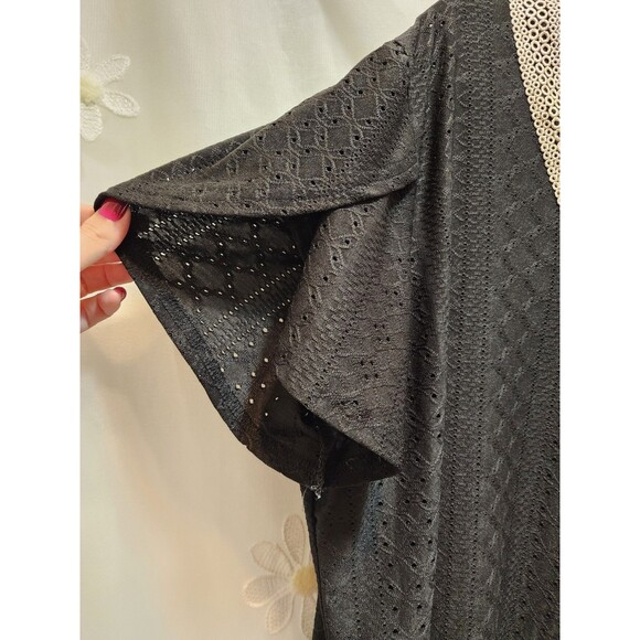 Women XXL Black Beige Shirt V-Neck Eyelet Embroided Petal Sleeve Boho Beach Chic - Picture 3 of 12